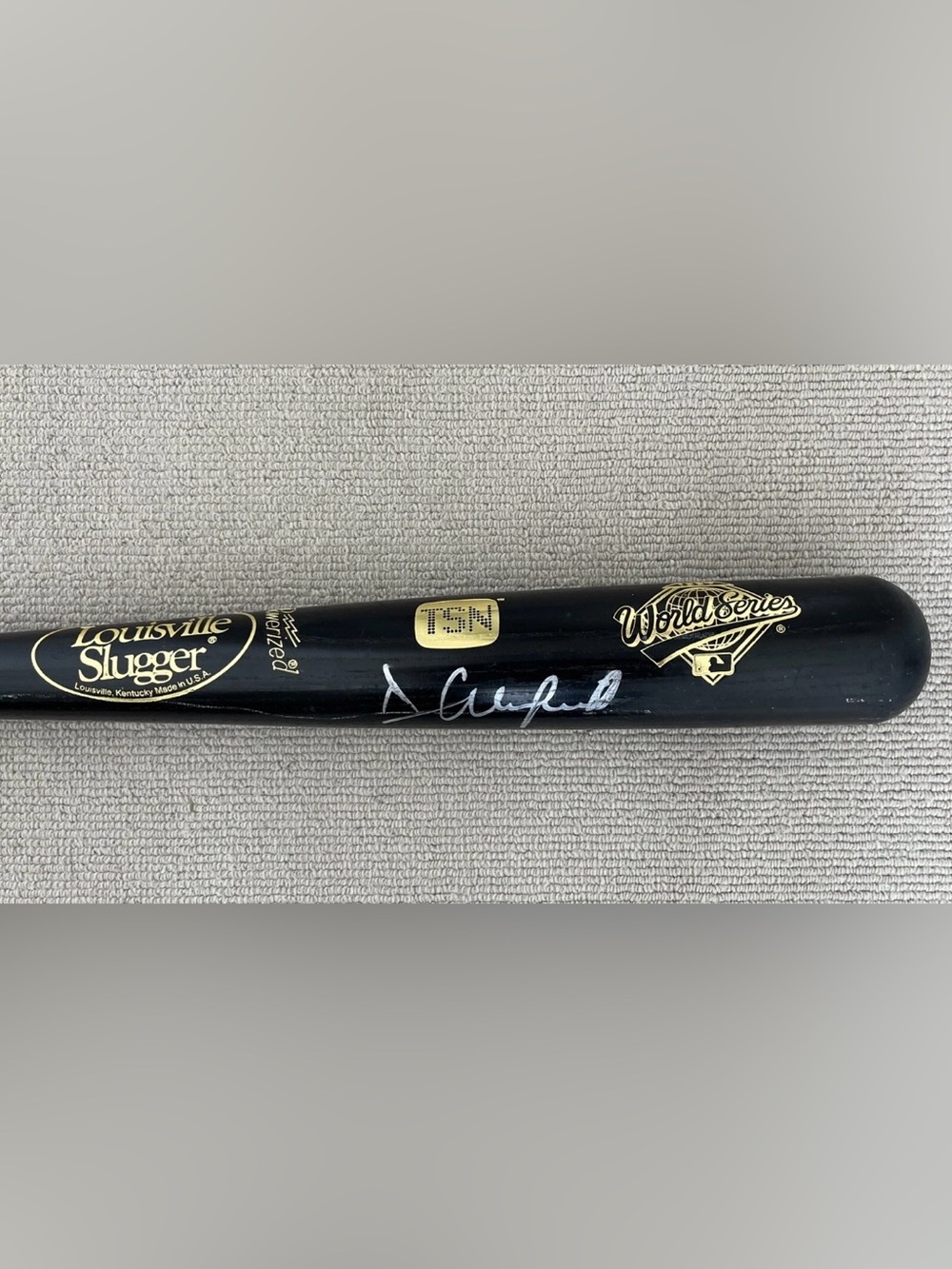 Collectable Dave Winfield Autographed 1997 World Series Bat Louisville Slugger